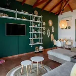 Orianthi's Beachfront Σπίτι διακοπών