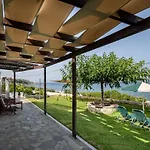 Orianthi's Beachfront Σπίτι διακοπών *