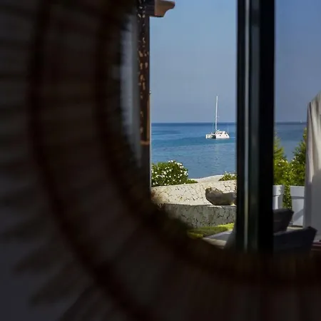 بيت للعطل Orianthi's Beachfront
