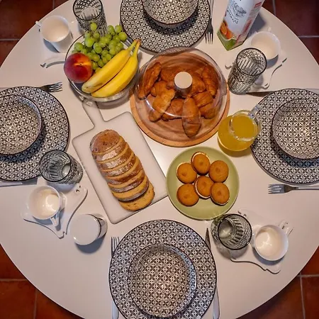 Orianthi's Beachfront Tatil Evi