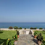 Orianthi's Beachfront
