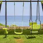 Orianthi's Beachfront בית נופש