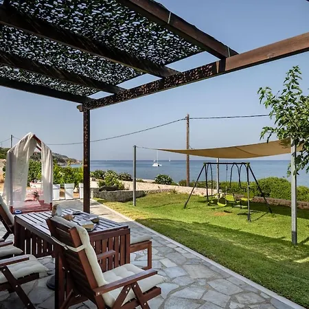 度假居 Orianthi's Beachfront